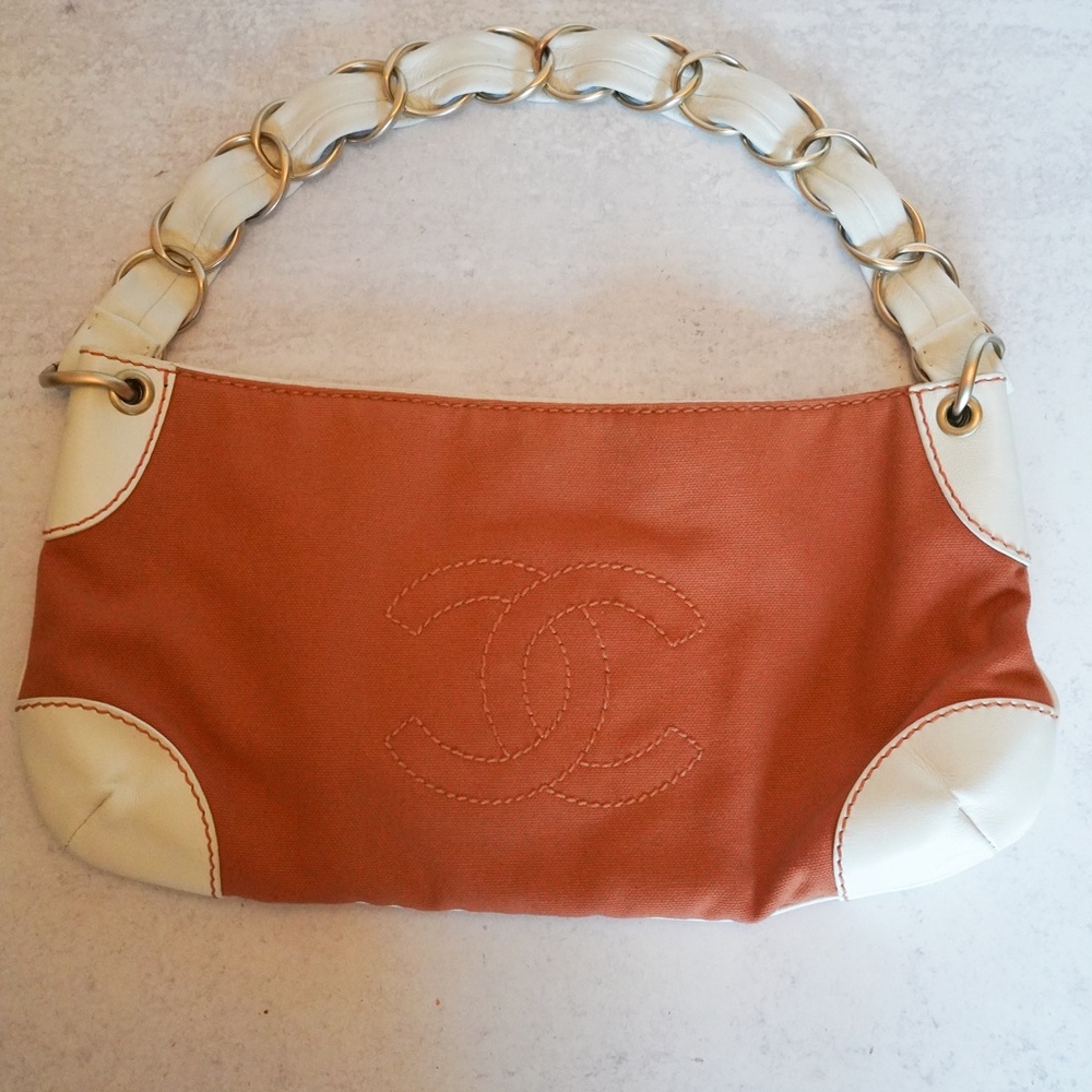 Chanel Chunky Chain Shoulder Bag - Picture 1 of 14